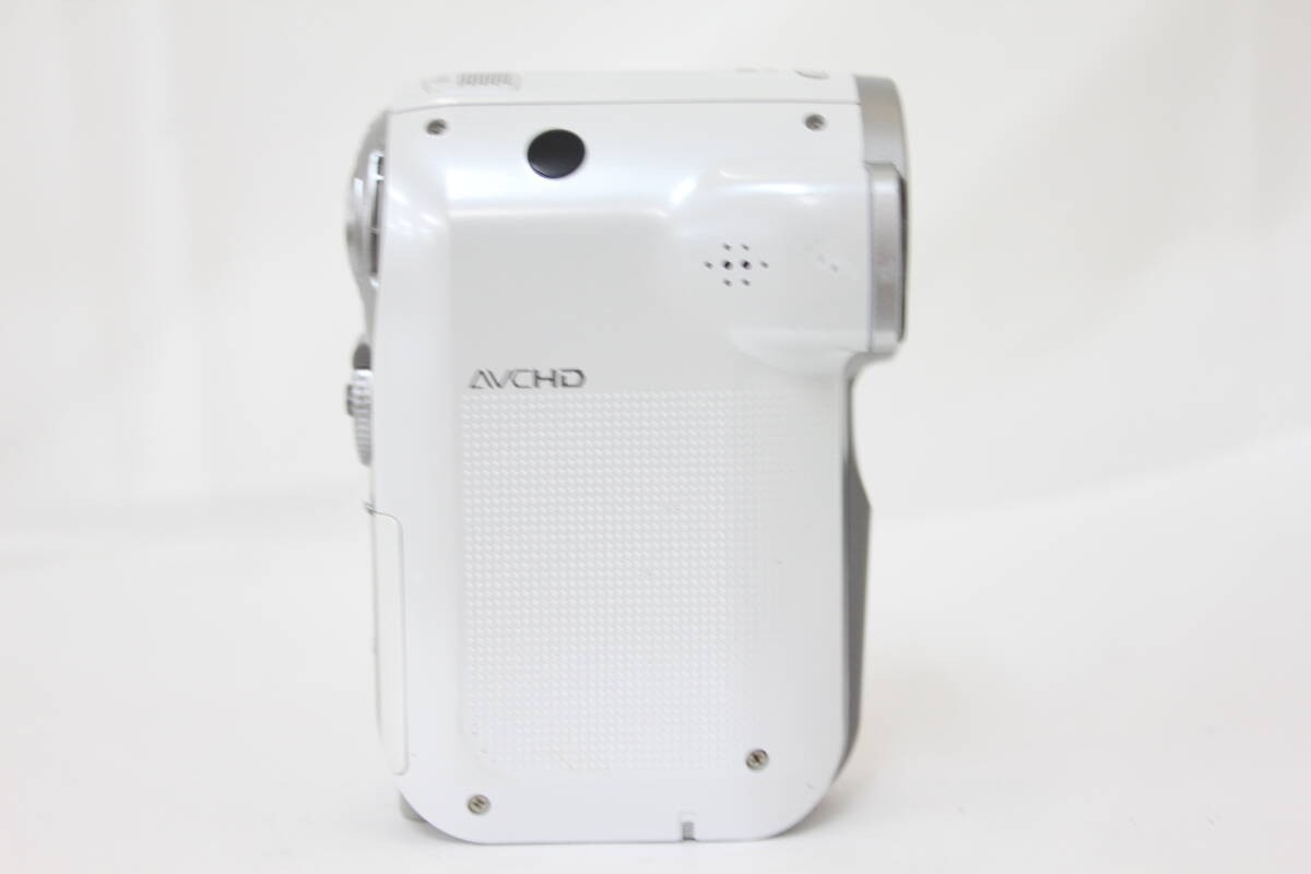 Panasonic HDC-SD7 White 3CCD Battery Included Video Camera