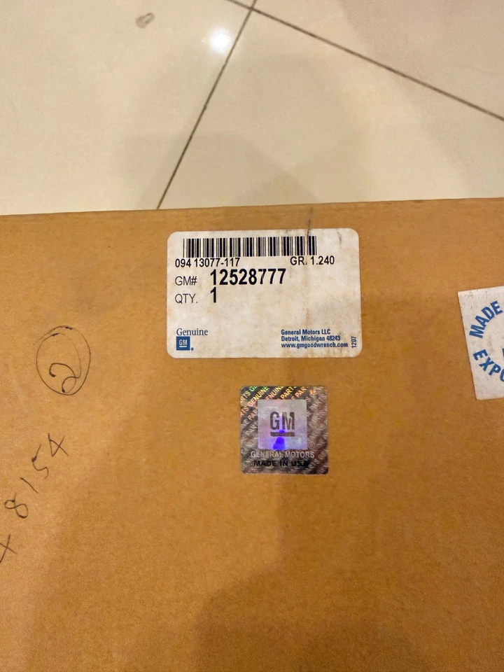 Tanque depósito refrigerante Impala ss 1994-1996 GM 12528777 Foto 2 de 4