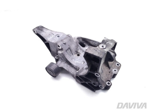 BMW X3 Lichtmaschinen-Montagehalterung 2.0sd Diesel 130kW (177 HP) 7802639 2007