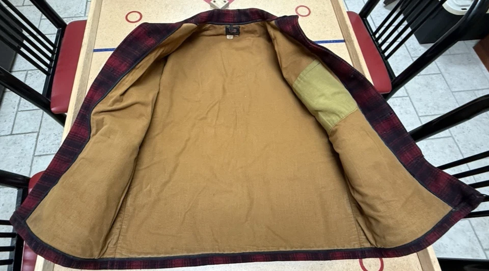 Woolrich Mackinaw Mens Hunting Jacket Red/Black Plaid Wool/ Beige: 'Size 42 (D40 - Image 4 of 4