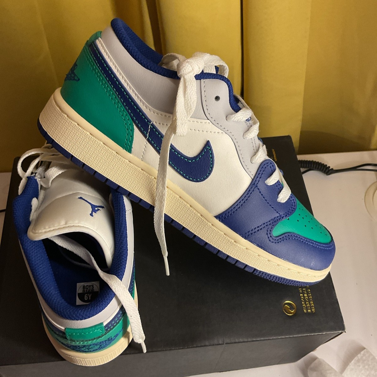 Jordan One Low S green /Deep Royal Blue 6 Youth 553560 147 New