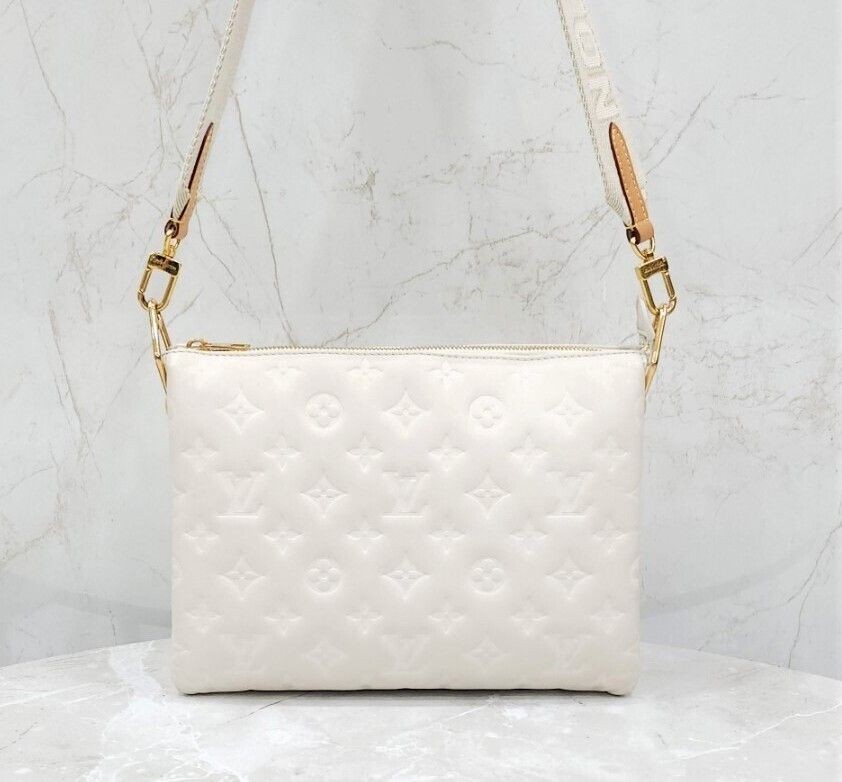 Louis Vuitton Monogram Cushion Chain Bag M21262 142957106 [U]
