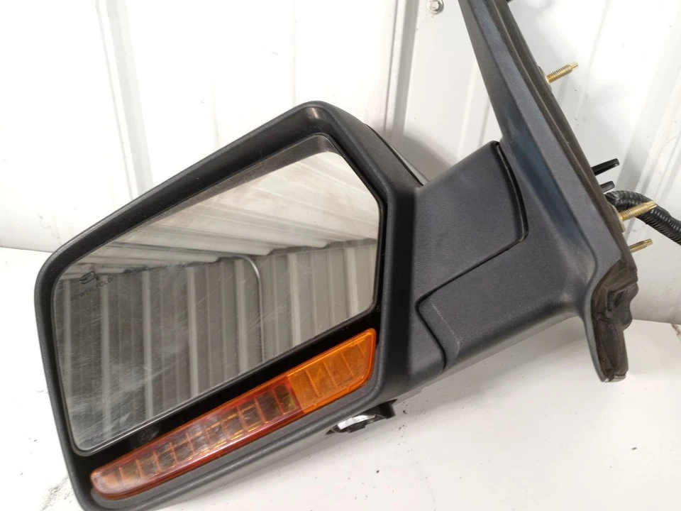 Водительское боковое зеркало заднего вида мощное гладкое окрашенное подходит для 07–08 Expedition 61418 - Изображение 2 из 4