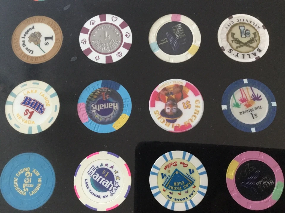 Casino Chip Gold Silver Dollar Framed $1 $2.50 $5 Las Vegas Harrahs’s Binion NV - Image 3 of 4