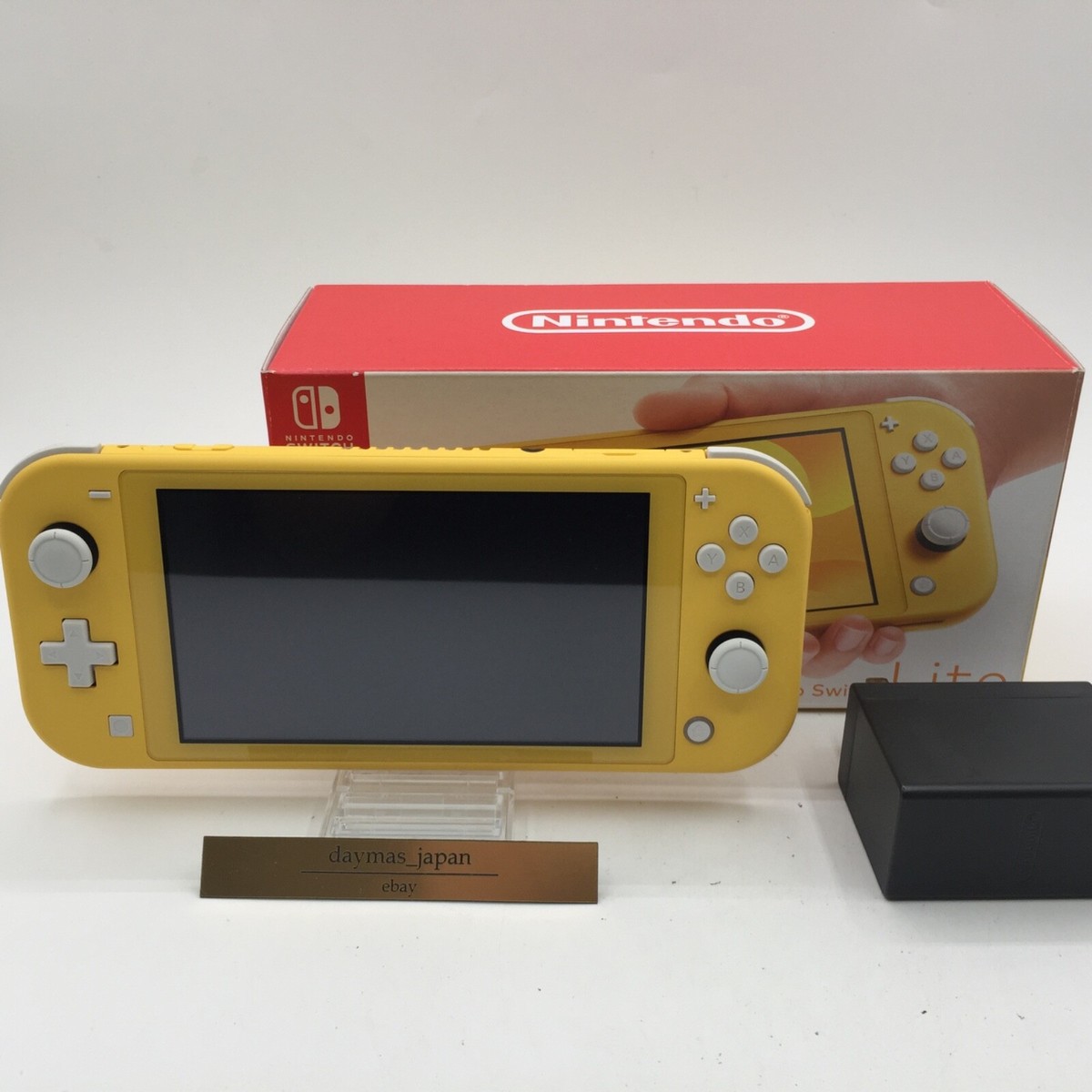 Excellent】Nintendo Switch Lite Yellow Console + Charger + Box Excellent】Nintendo Switch Lite Yellow Console + Charger + Box