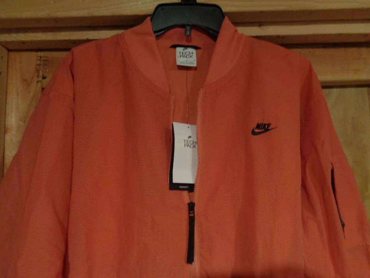 Nike tech hotsell woven track jacket