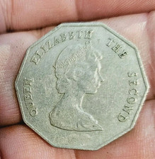 East Carribean States One Dollar 1989 Queen Elizabeth the Second COIN
