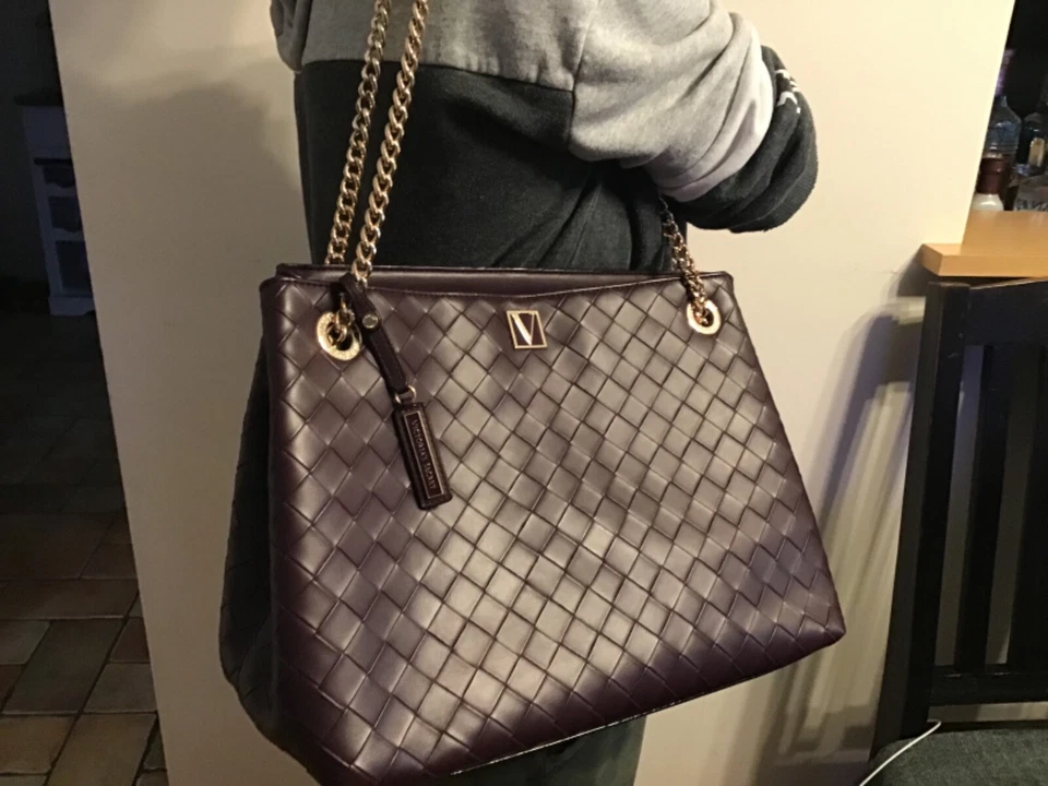 Victoria's Secret Shoulder Handbag Tote Bag Maroon Purple Gold Chain Double Han - Image 4 of 4