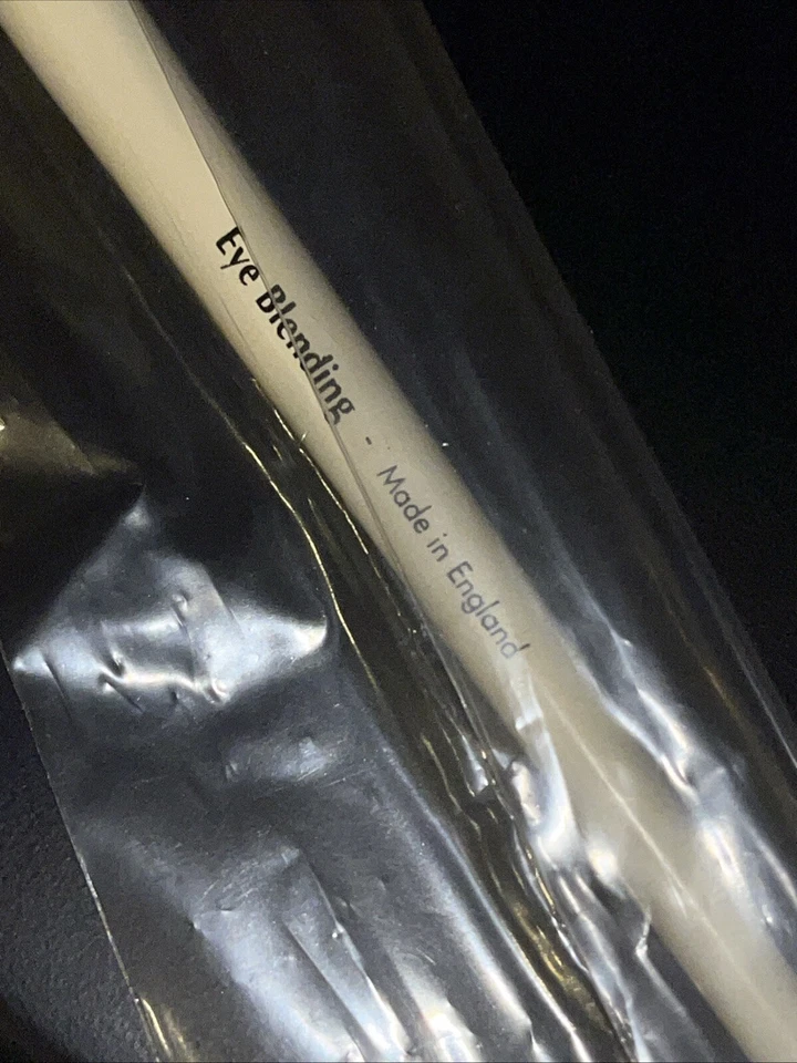 Cepillo mezclador Molton Brown London Eye nuevo Foto 4 de 4