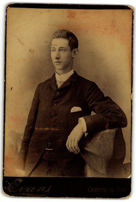 Antique Cabinet Card Circa 1880s Evans Handsome Young Man In Suit Illinois