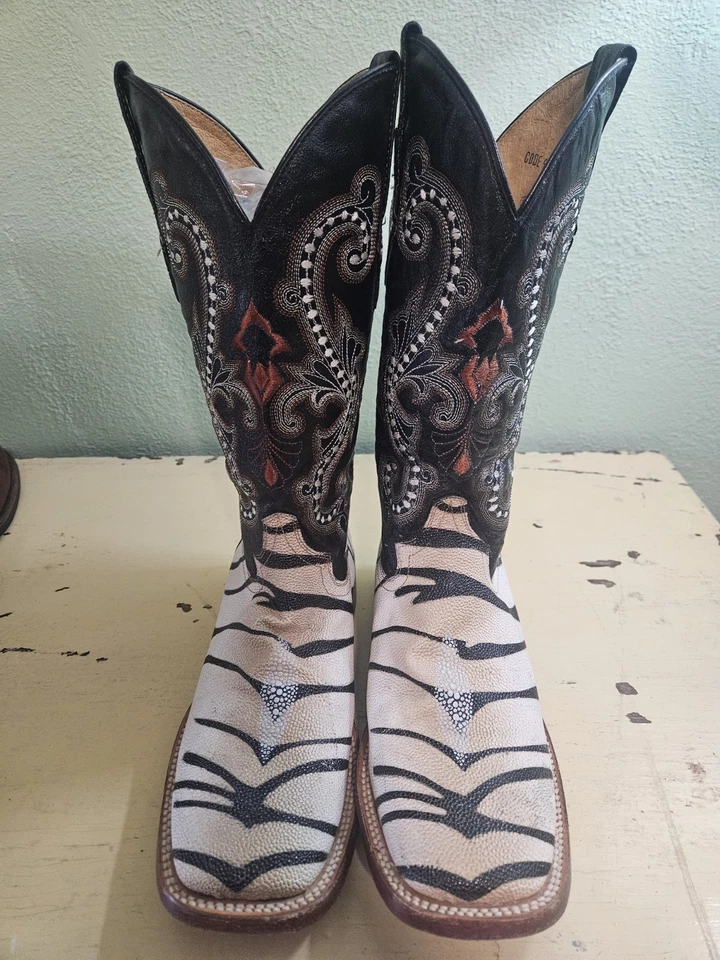 Bota de Vaquero Ferrini Stingray Cuero Blanco Negro Rayas de Tigre para Mujer Talla 7.5B Foto 2 de 4