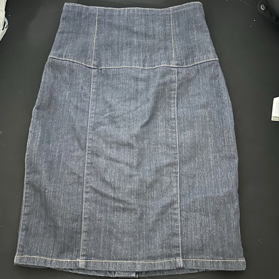 Falda vaquera Era of Chaos para mujer 28 cintura alta botones bolsillos delanteros Y2K Rockabill Foto 4 de 4