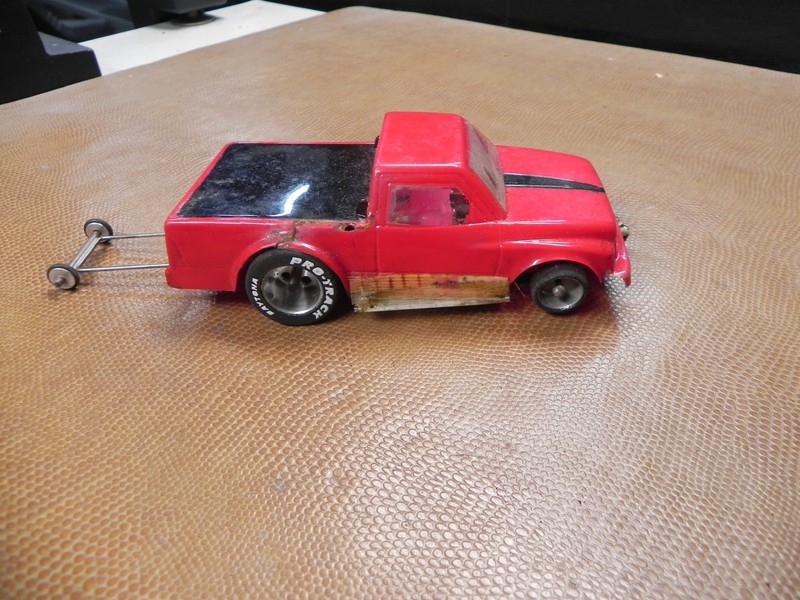WOMP DRAG TRUCK BRASS CHASSIS  1/32