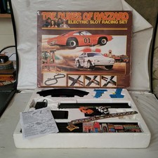 Rare Retro Dukes Of Hazzard Slot Car Racing Set Original  1981  General Lee