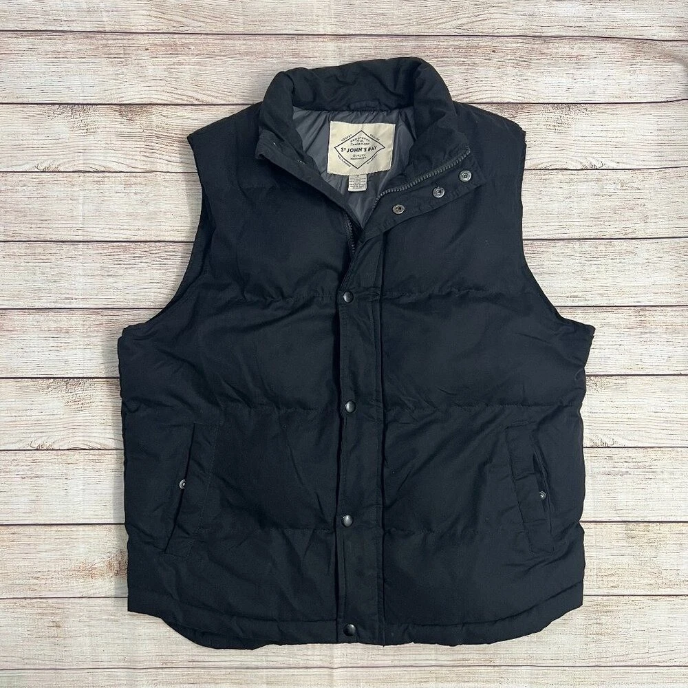 St. John's Bay Mens Black Puffer Vest Size Medium Quilted Zip Snap Front
