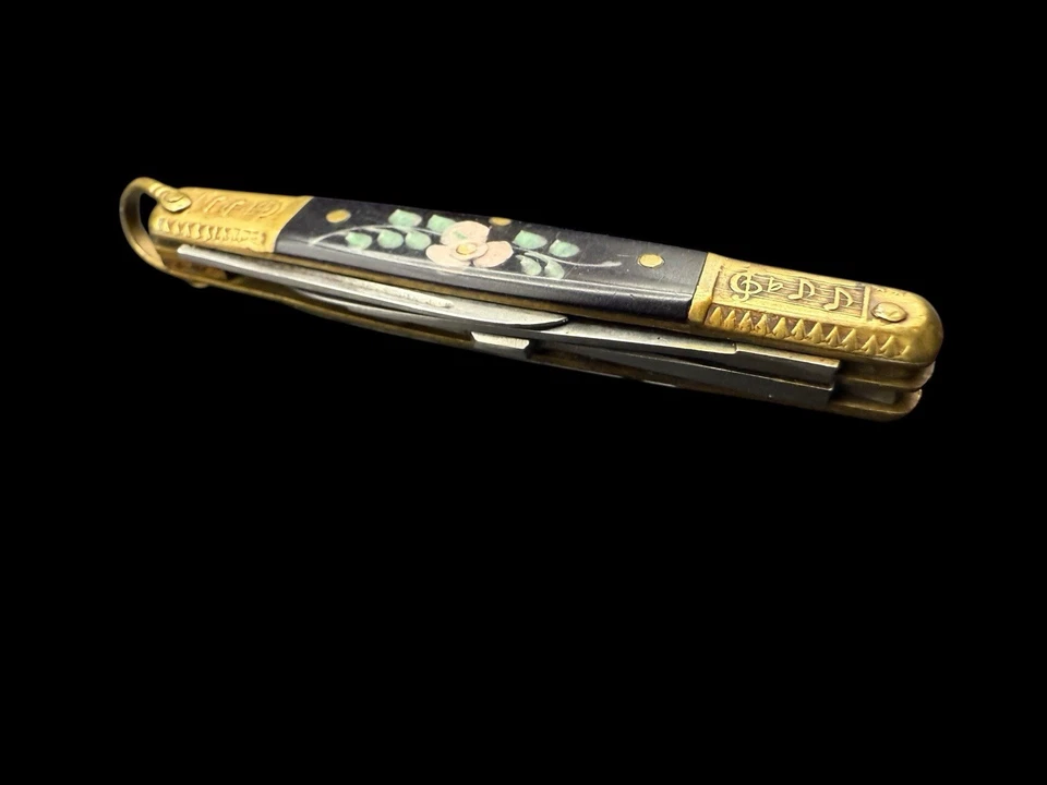 🔥 Navaja de Bolsillo Miniatura Vintage - Diseño de Notas Florales y Musicales Resina Rosa Foto 2 de 4