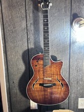 TAYLOR T5-C2 CUSTOM HAWAIIAN KOA ACOUSTIC ELE...