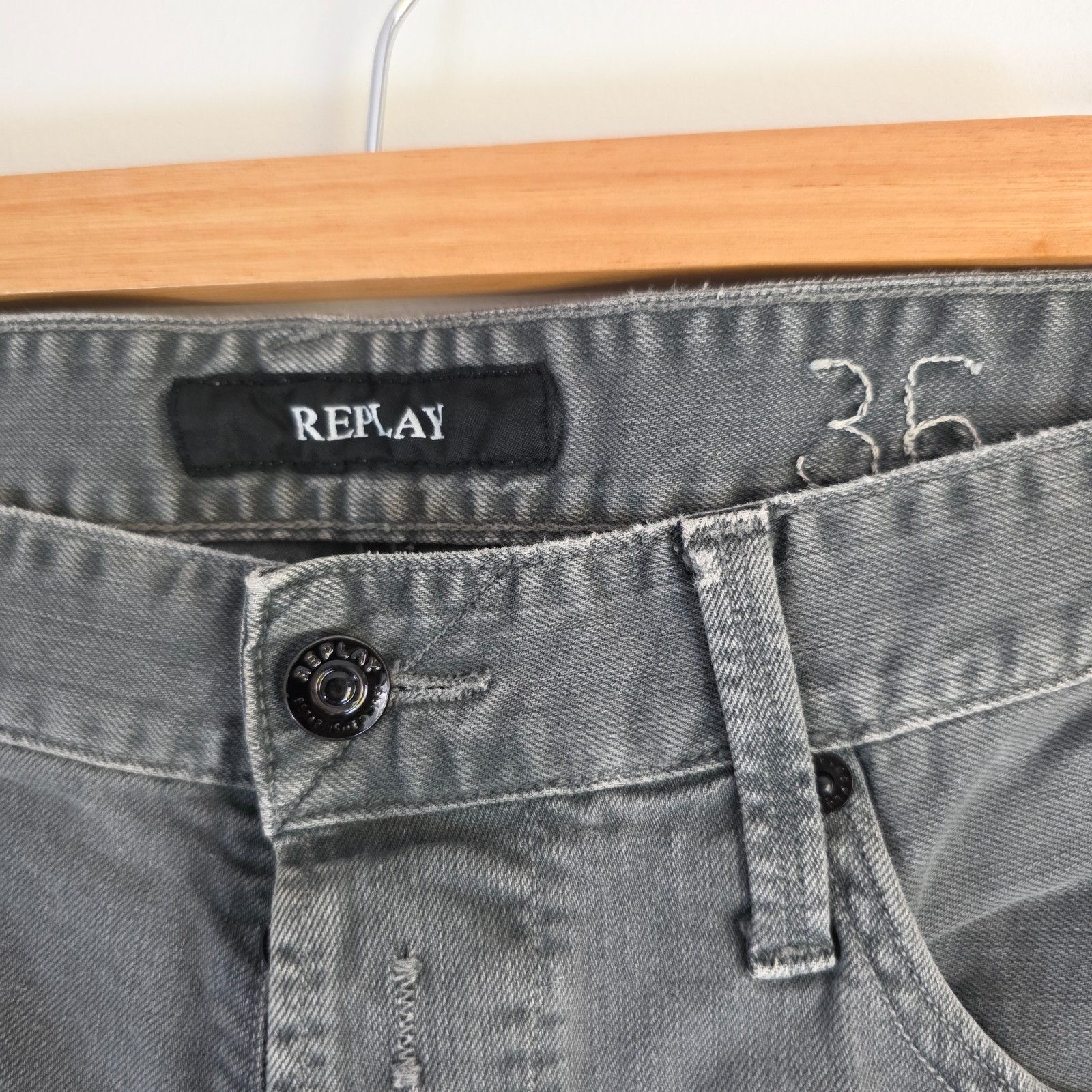 Replay Waitom Jeans W37 L33 Grey Straight Fit Denim Men’s Button Fly image 7