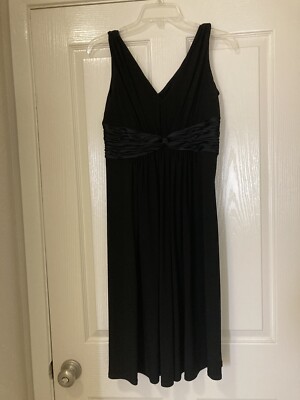 Jones New York Dress Size 8 Little Black Dress Empire Waist V-neck Side Zip | eBay Jones New York Dress Size 8 Little Black Dress Empire Waist V-neck Side Zip | eBay