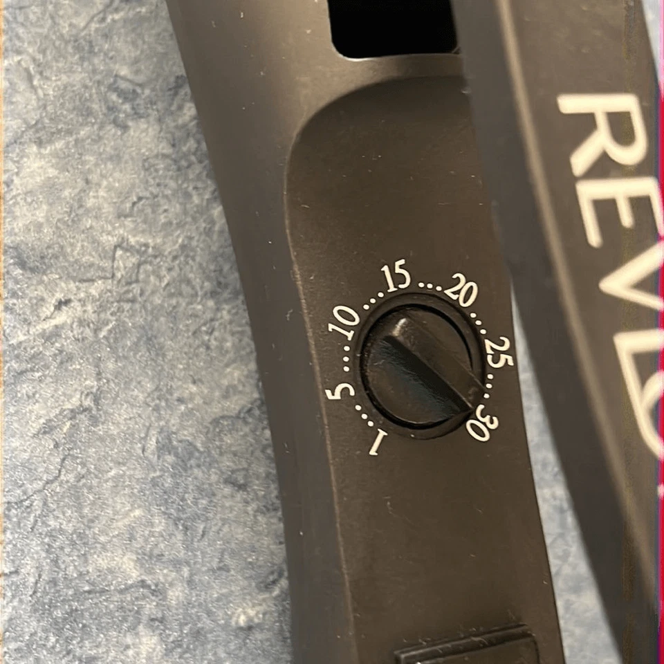 Revlon 3 barriles gris/negro Jumbo Waver con interruptor de encendido/apagado y ajustes de temperatura Foto 4 de 4