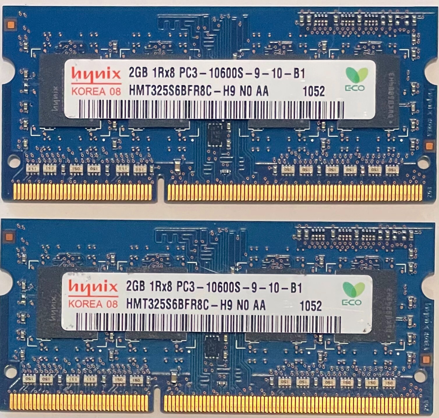Two hynix 2gb rx8 pc3 10600s 9 10 b1 ddr3 laptop memory ram modules