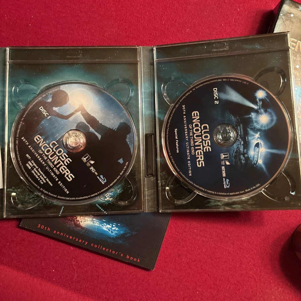 Close Encounters of the Third Kind (Blu-ray Disc, 2007, 2-Disc Set) - Image 3 of 3