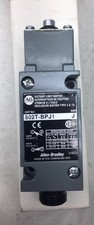 NEW ALLEN-BRADLEY 802T-BPJ1 PLUG-IN OILTIGHT LIMIT SWITCH PUSH TYPE 2 CIRCUITS