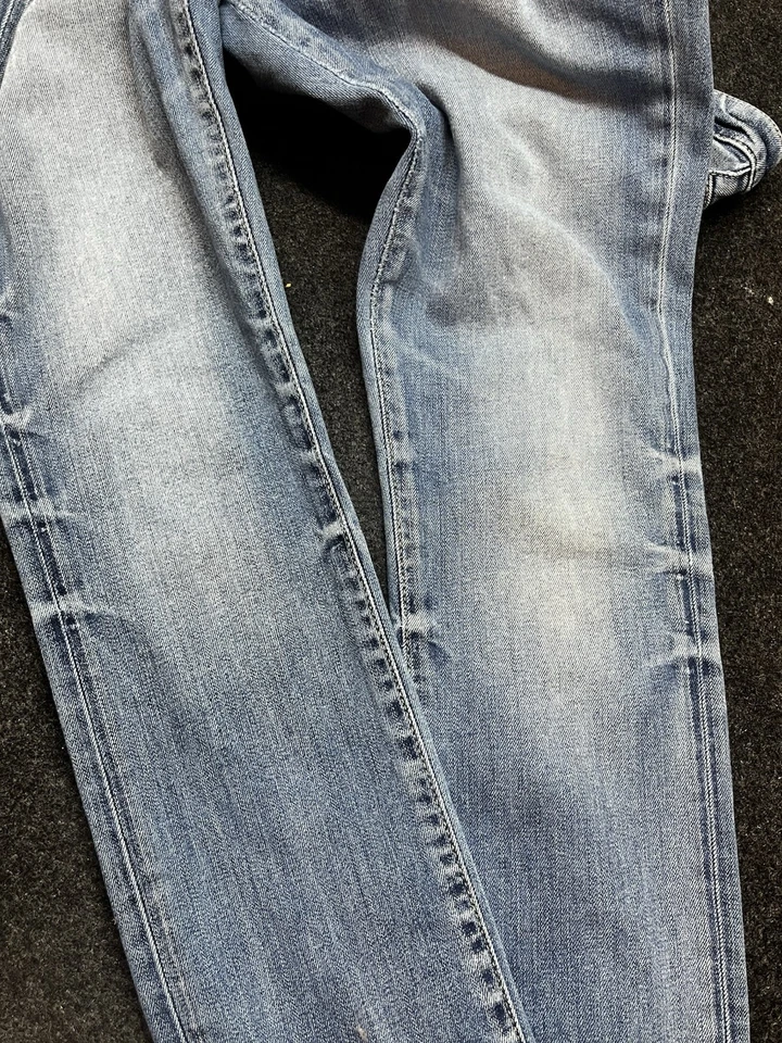 BKE Stella 牛仔紧身浅蓝色牛仔裤 30 R 实际尺寸 31W 30L — 第 4/4 张图片