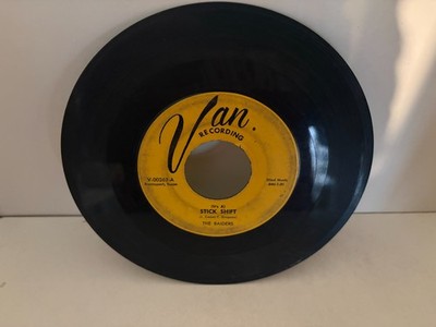 THE RAIDERS - STICK SHIFT Skipping Around rare Garage Surf Texas VAN VG