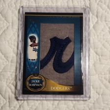 Topps 2009 Legends Jackie Robinson #LGTLP-JR Patch Dodgers #10/50