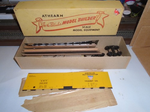 ATHEARN #A412 40' FRIGORÍFICO - AMERICAN REFRIGERADOR TRANSIT CO #ART 36100 O | Condition: Used