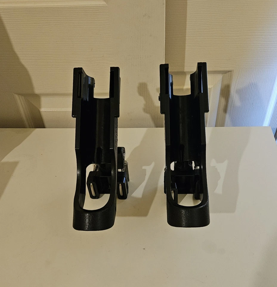 Roberts By Atwood 2 suportes de vara de pesca com base - Imagem 2 de 4