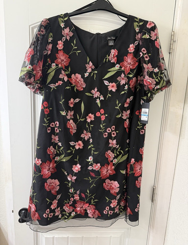 Jessica Howard 20W Black Pink Embroidered Floral Mesh mini V-Neck Dress