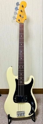 Fender Japan PB70-70US S serial 94-95 Fujigen Electric Bass Guitar