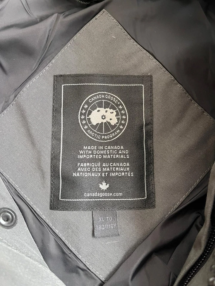 Canada Goose Wyndham Parka Black Label Graphite Grey Size XL - New With Tags 🏷️ - Image 4 of 4
