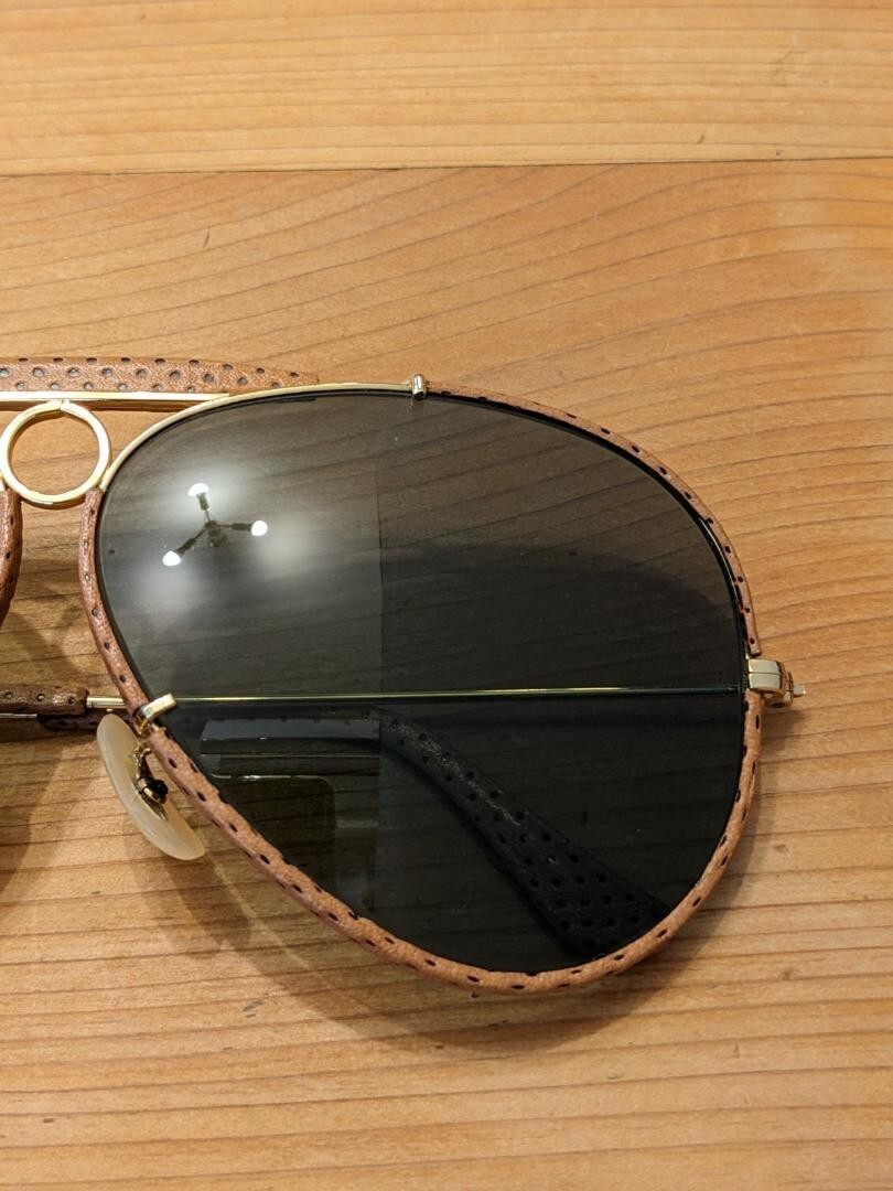 B&L RayBan Vintage Shooter Punching Leather Frame 90's Used B&L RayBan Vintage Shooter Punching Leather Frame 90's Used