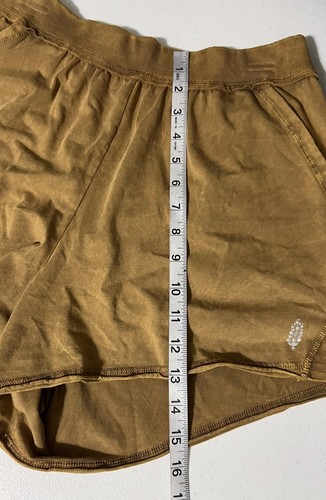 Free People Movement Women’s Large Set Criss Cross Open Back With Shorts NWT $88 - Picture 6 of 11