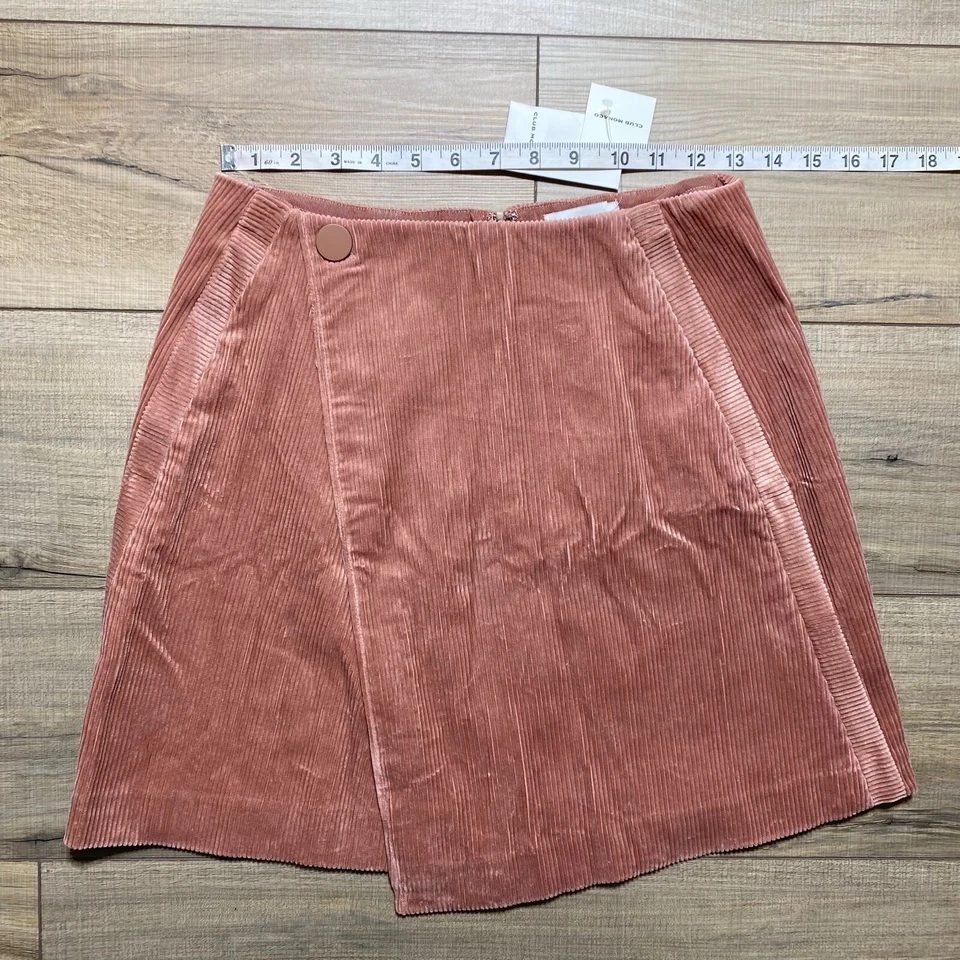 Club Monaco Women's Corduroy A-Line Mini Skirt Size 4 Pink - Image 2 of 4