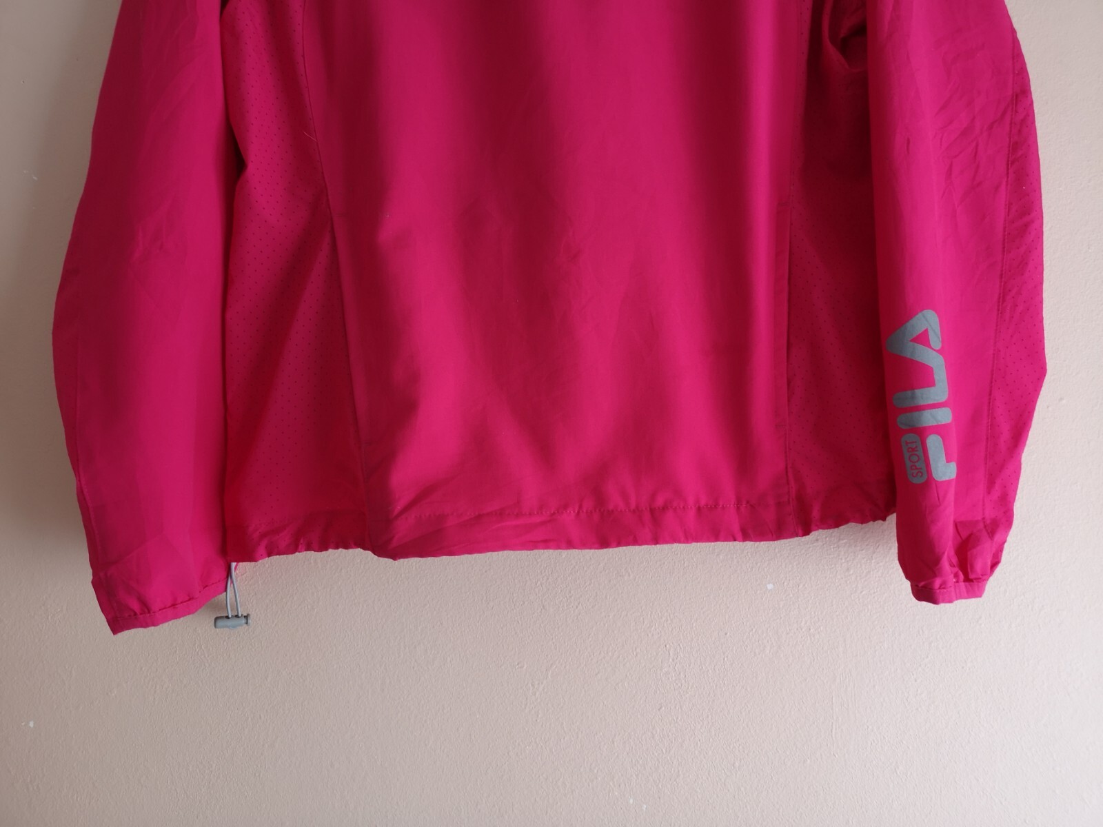 Giacca da pista vintage Fila Sport rosa con cappuccio antivento donna piccola