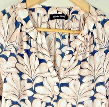 Ivanka Trump Long Sleeve V Neck Blouse Blush Pink Floral & Blue Women's Size L