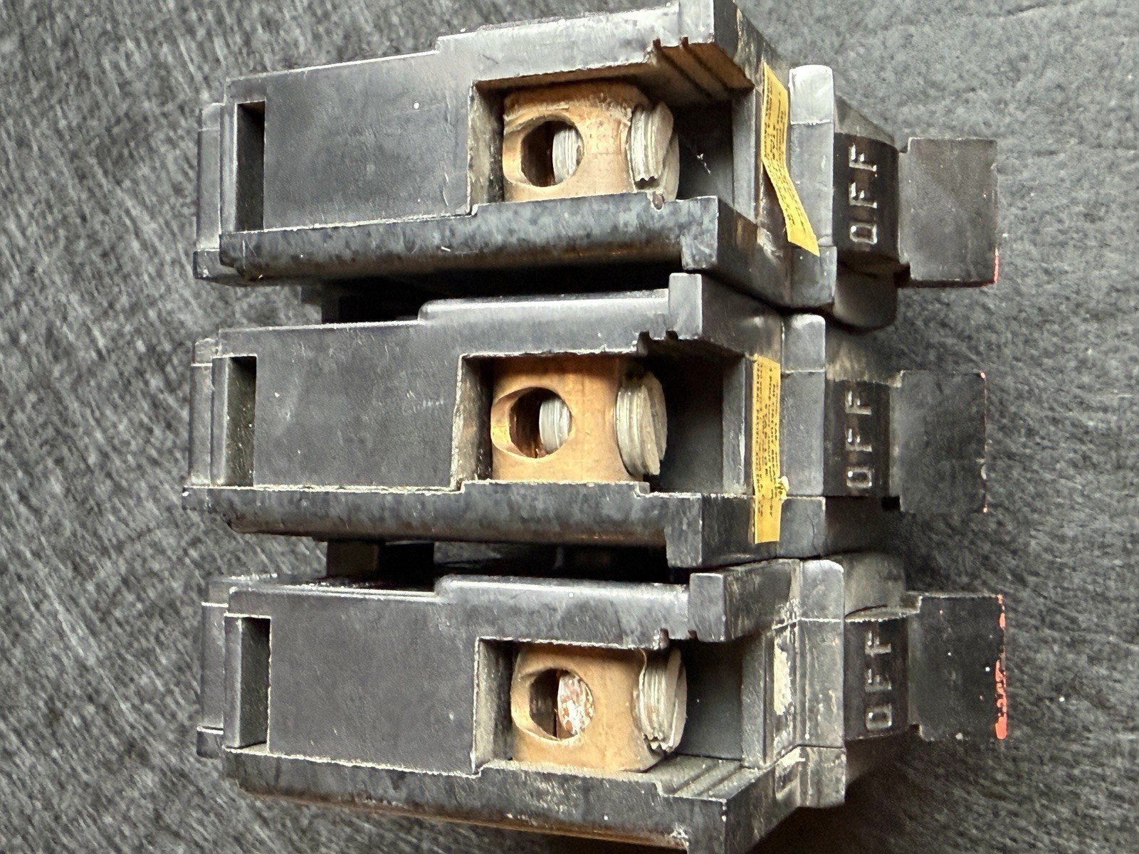 FPE NA130 1 Pole 30 Amp 120/240V AC Stab-Lok Thick Plug In Red Circuit Breaker  