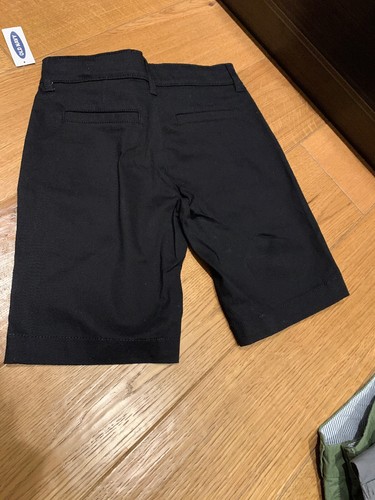 NWT Old Navy Black Extra-Slim Bermuda Shorts Youth Size 8 - Picture 3 of 3