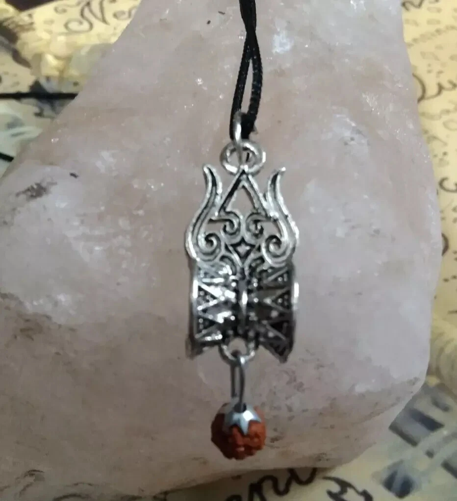 Lord Kuber Wealth Attraction Pendant – Supreme Power for Luck & Financial Growth