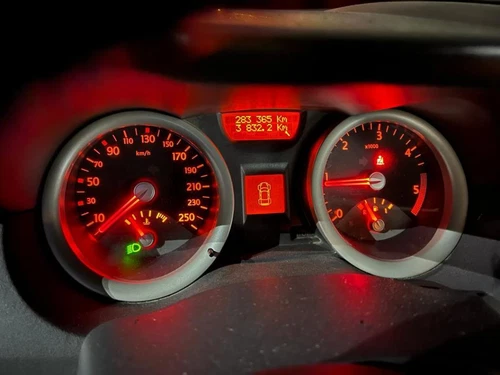 8200115543 Condensador/Radiador Aire Acondicionado per RENAULT MEGANE II 389540 - Foto 6 di 9