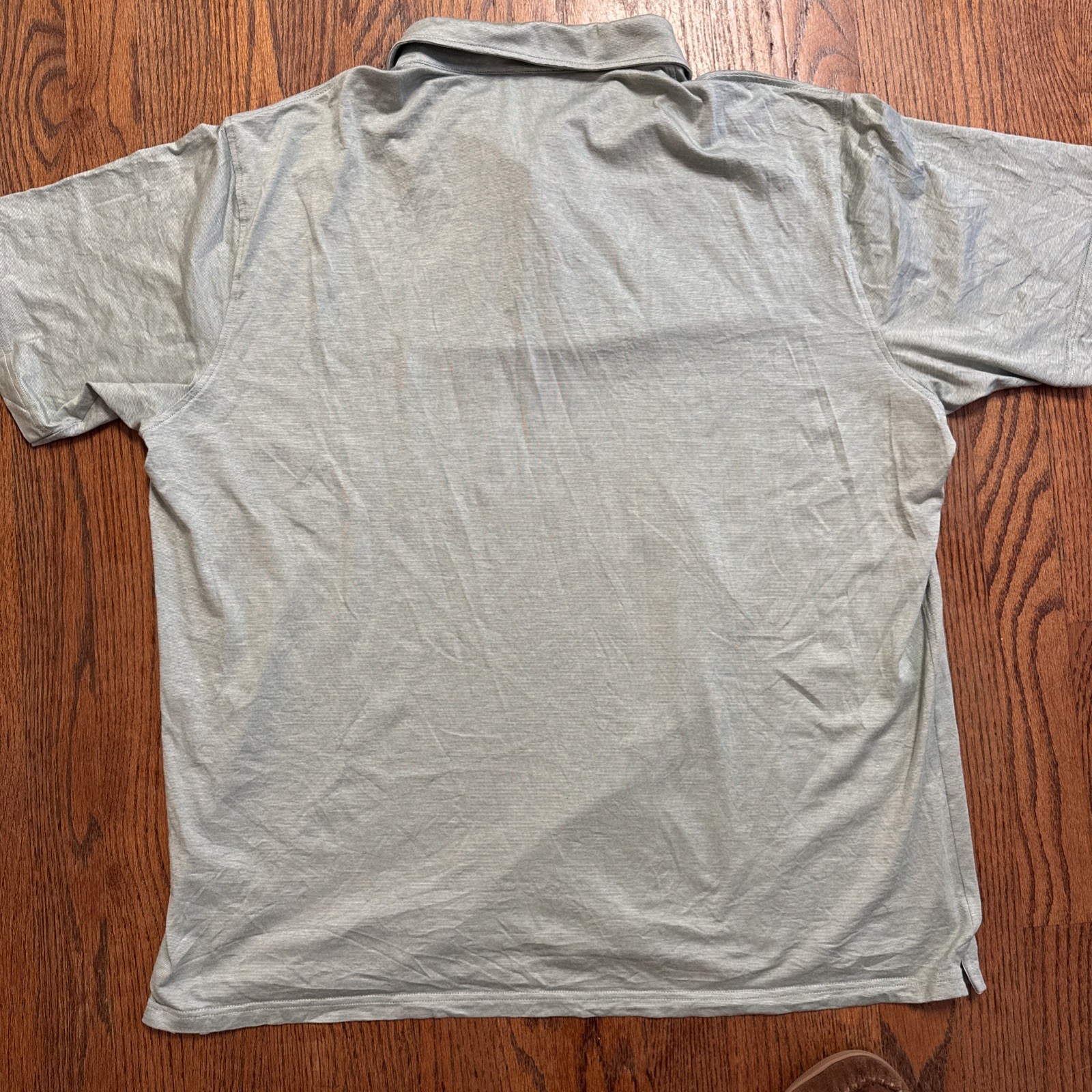 Peter Millar Solid Performance Jersey Polo in a l… - image 5