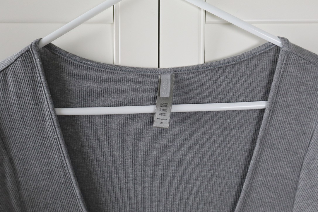 SKIMS $90 Solid Gray Ribbed Stretch Long Sleeve C… - image 7