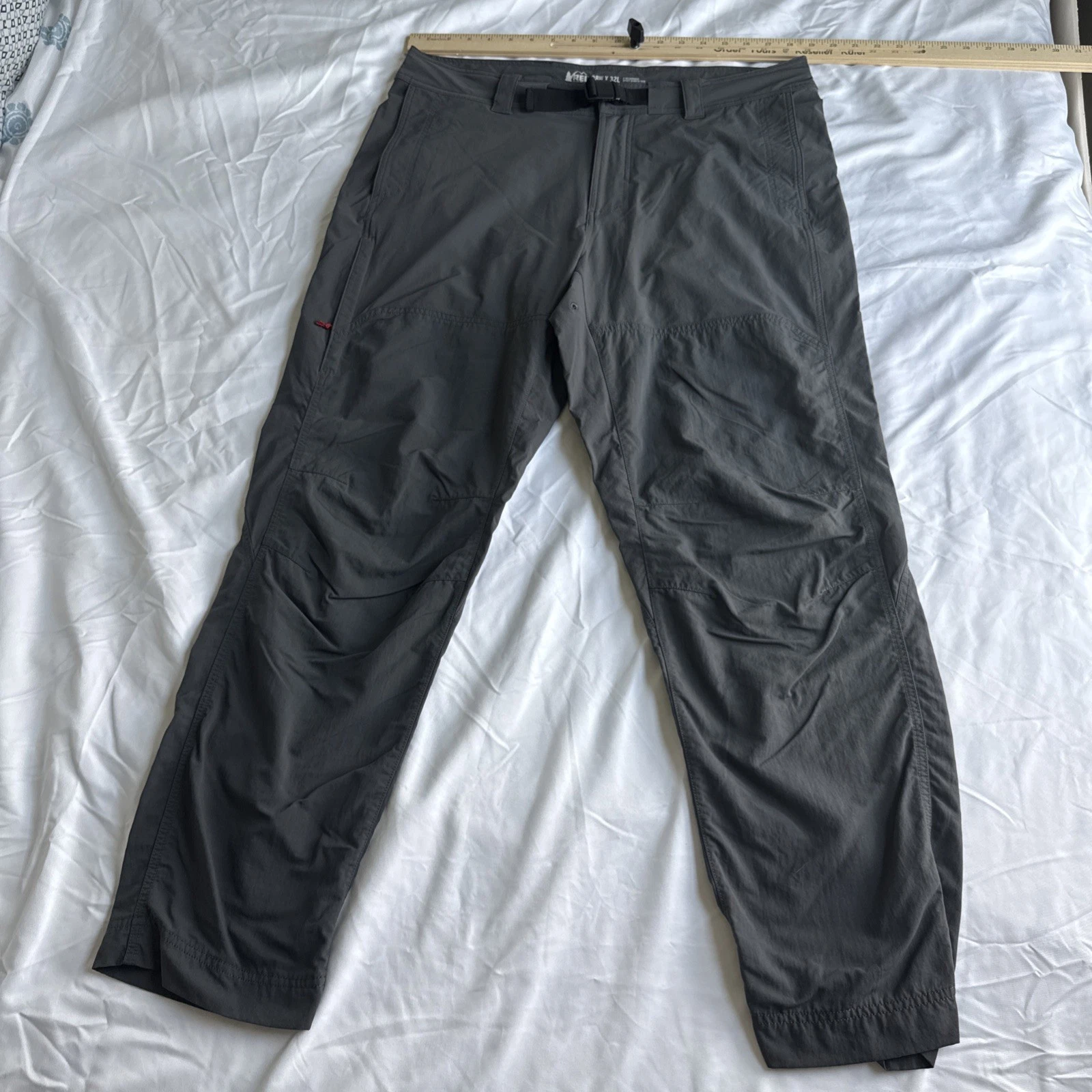 REI Co-op Pants Men’s 38x32 Gray Hiking Belted Vented Knees Zip Cargo Pocket