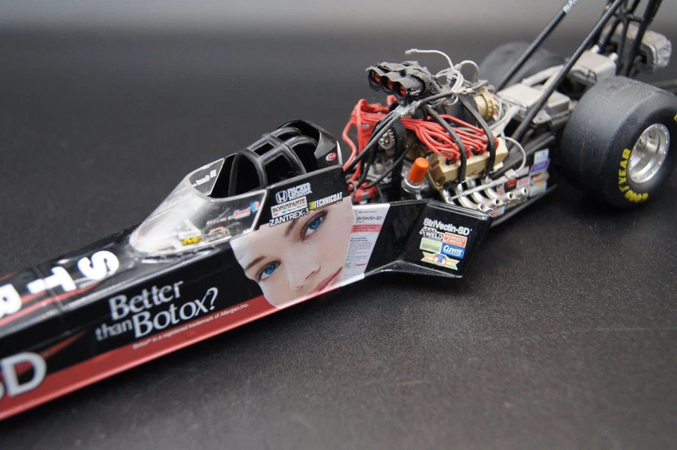 1:24 Action Dave Grubnic StriVectin-SD 2006 Top Fuel Dragster *LEER* Foto 3 de 4
