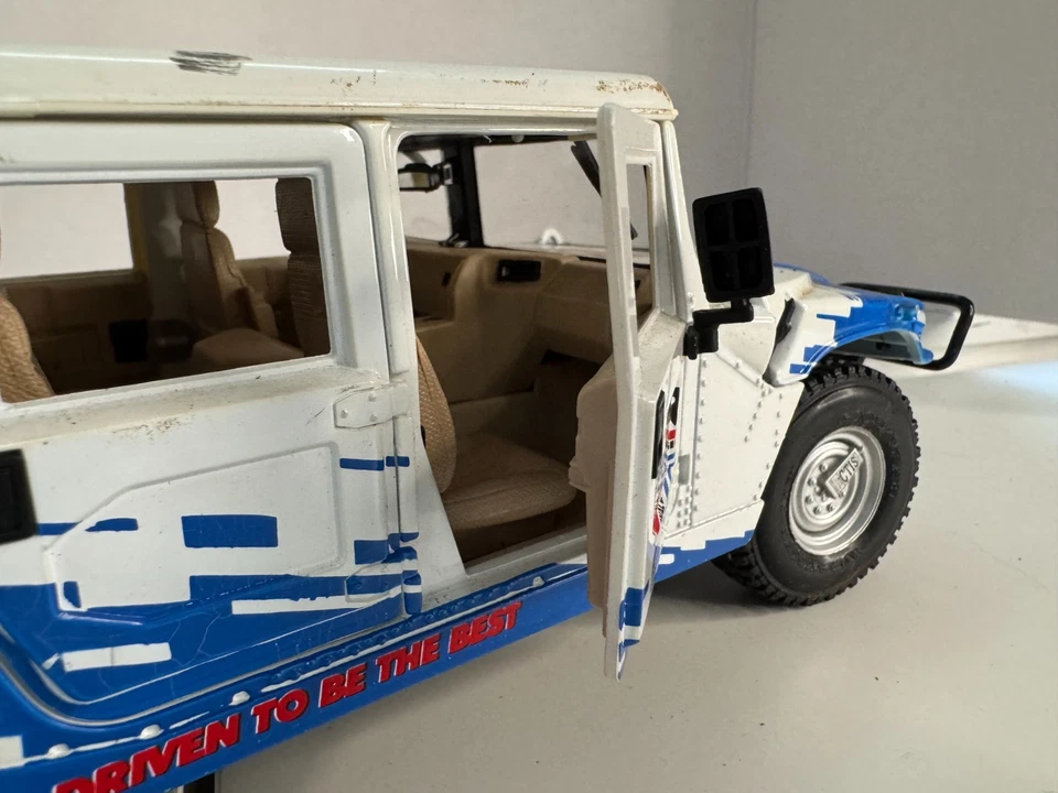 1/18 SCALE LOOSE DIECAST MAISTO SPICER HUMMER - Image 4 of 4