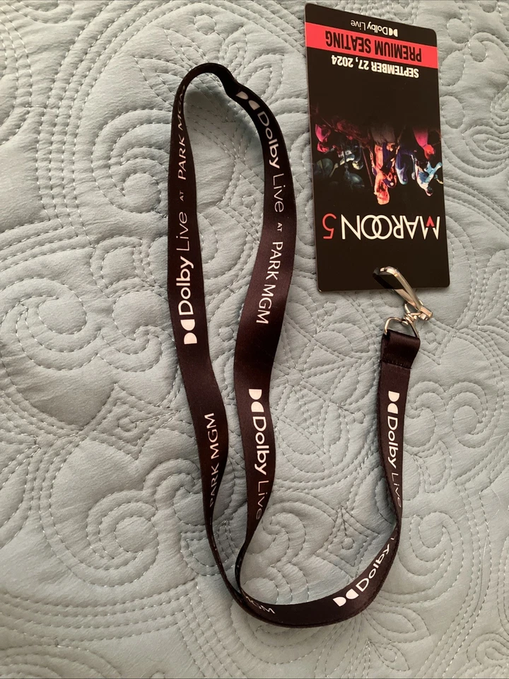 Boleto y cordón granate 5 V, 27/09/24 Las Vegas MGM Foto 4 de 4